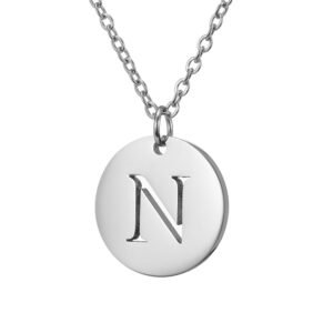 Collar de acero inoxidable con dije "N" plateado