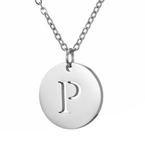 Collar de acero inoxidable con dije "P" plateado