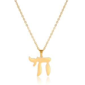 Collar de acero inoxidable con dije hai / vida dorado